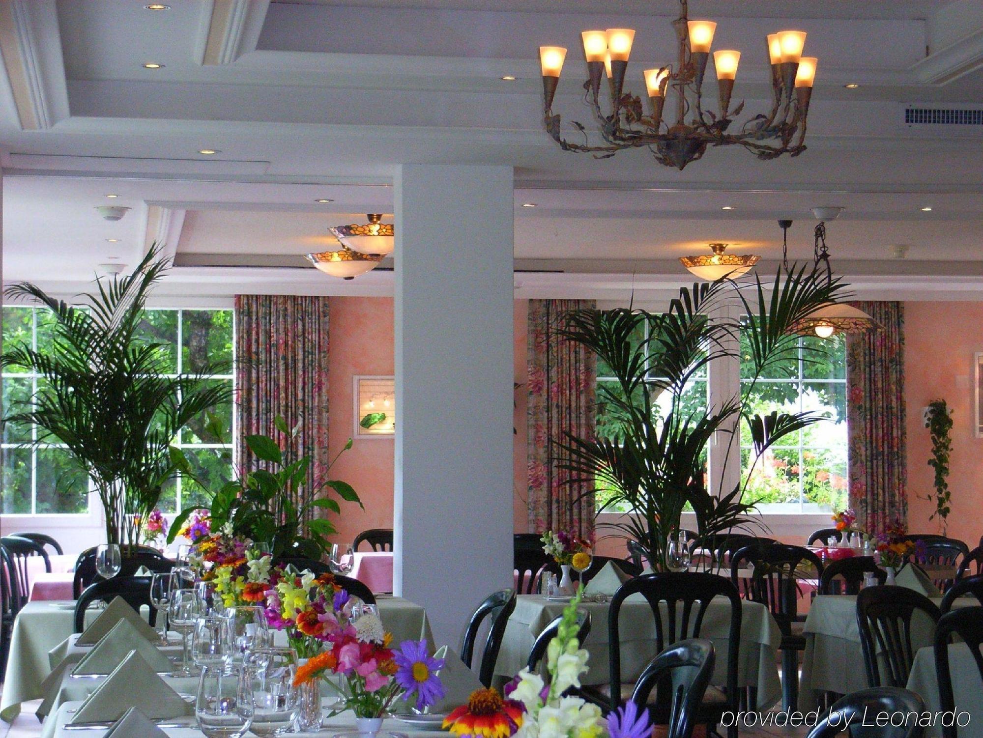 Typically Swiss Hotel Altana Scuol Ristorante foto